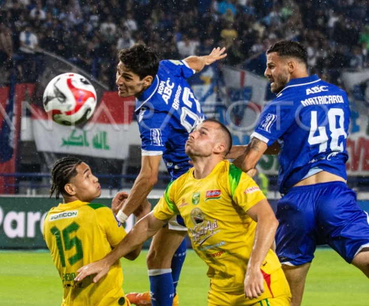 Persib Bandung Menangi Big Match